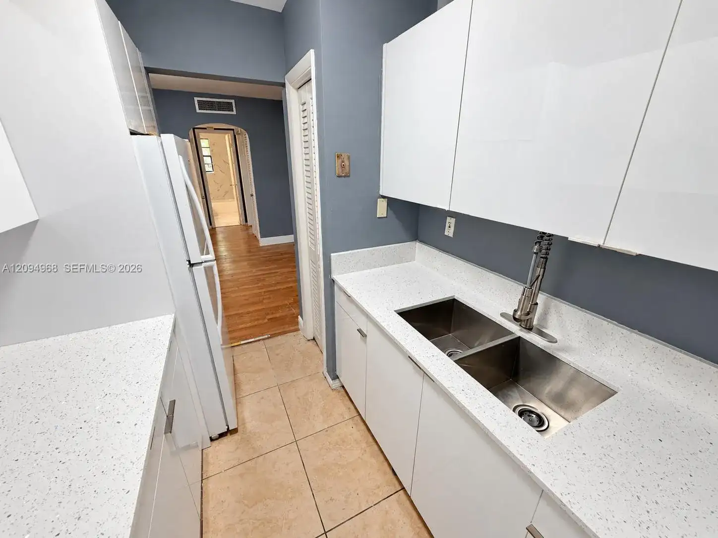 2335 NE 172nd St # 2, North Miami Beach FL 33160 photo 5