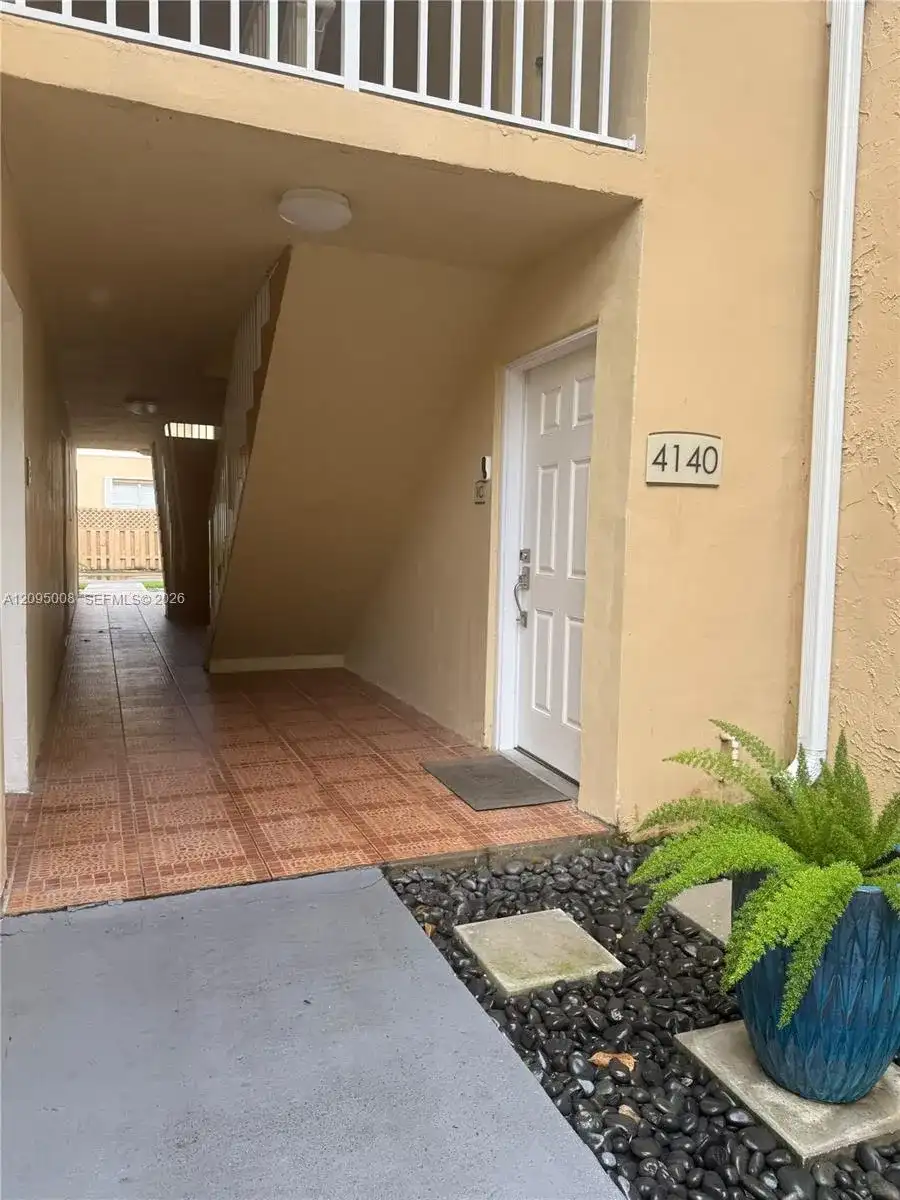 4140 NW 79th Ave # 1C, Doral FL 33166
