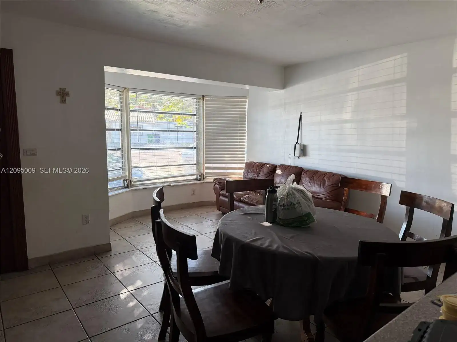 1821 SW 92nd Ct, Miami FL 33165 photo 5