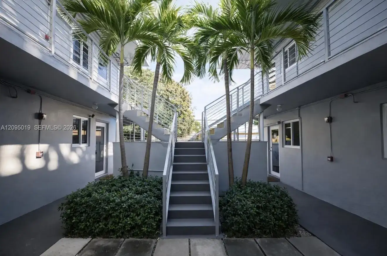 5305 Biscayne Blvd # 202, Miami FL 33137 photo 2