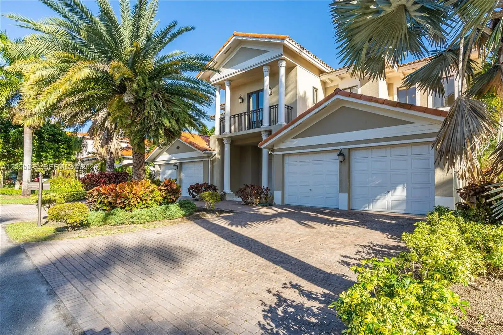 19529 SW 80th Ct, Cutler Bay FL 33157 photo 3