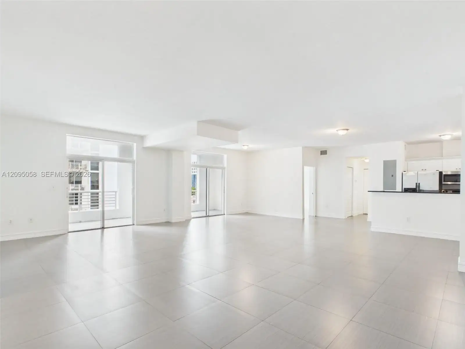 425 NE 30th St # 701, Miami FL 33137 photo 3