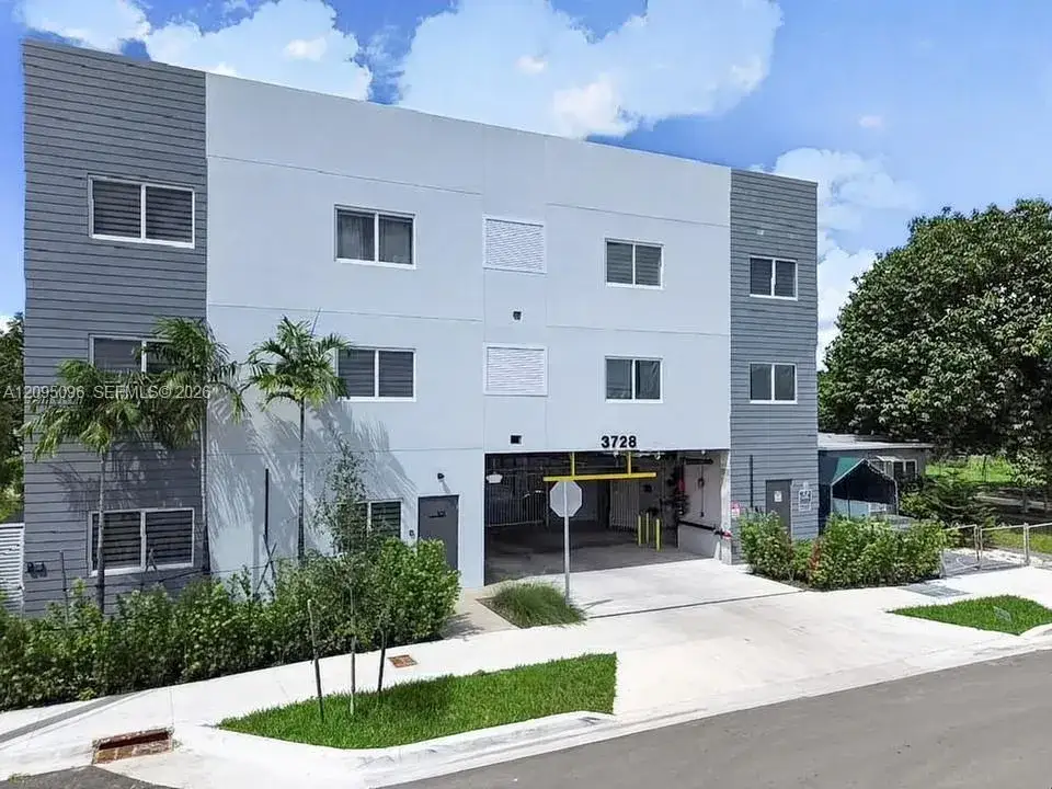 3728 NW 19th Ave # 207, Miami FL 33142