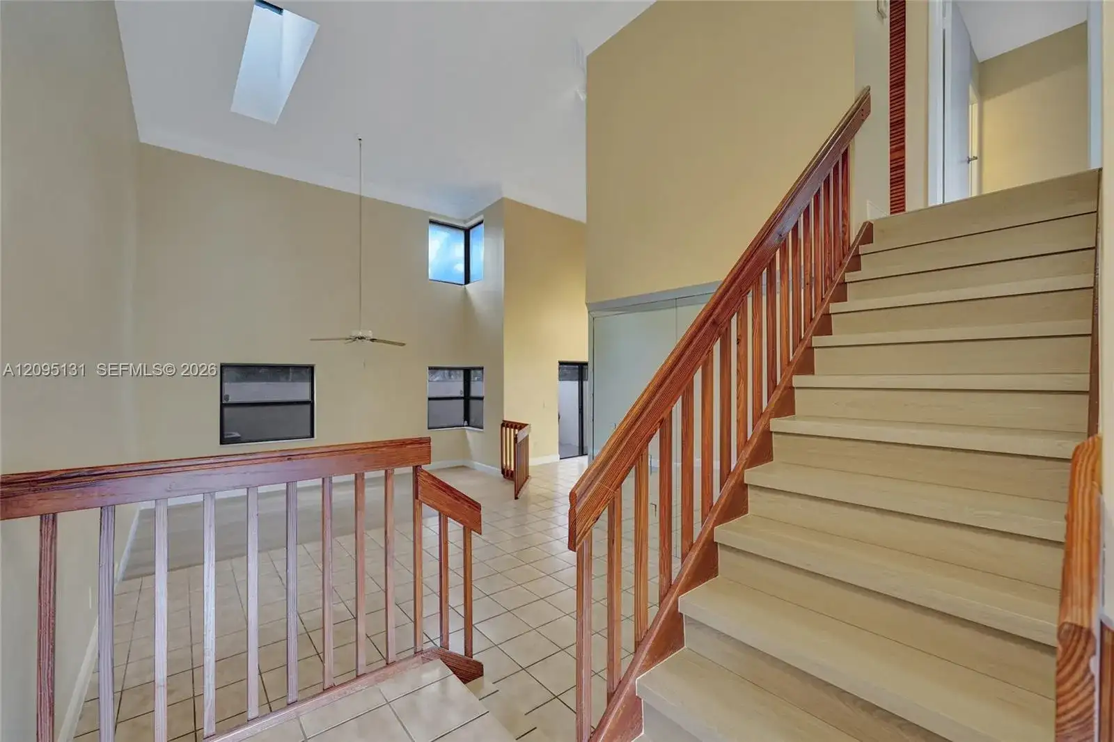 1043 SW 113th Ter, Pembroke Pines FL 33025 photo 3