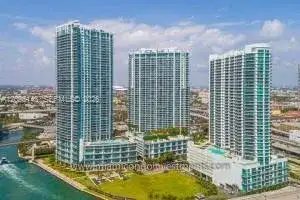 90 SW 3rd St # 2505, Miami FL 33130 photo 4