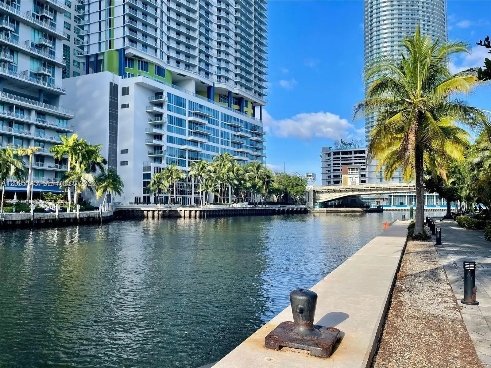 90 SW 3rd St # 2505, Miami FL 33130 photo 5