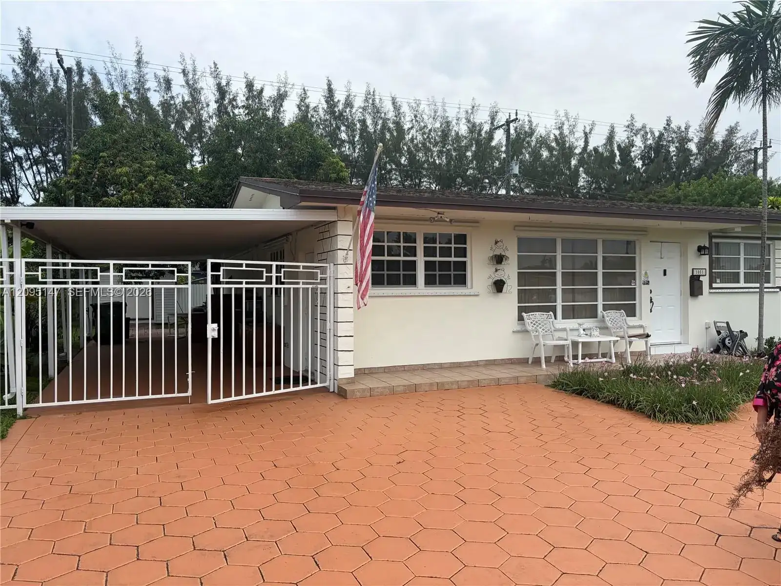 1051 W 47th St # 1051, Hialeah FL 33012 photo 4