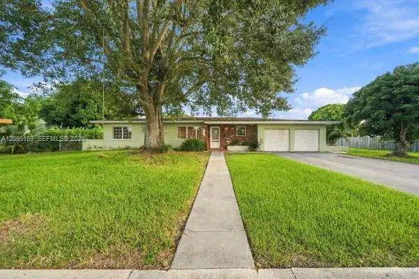 434 NW 20th St, Homestead FL 33030