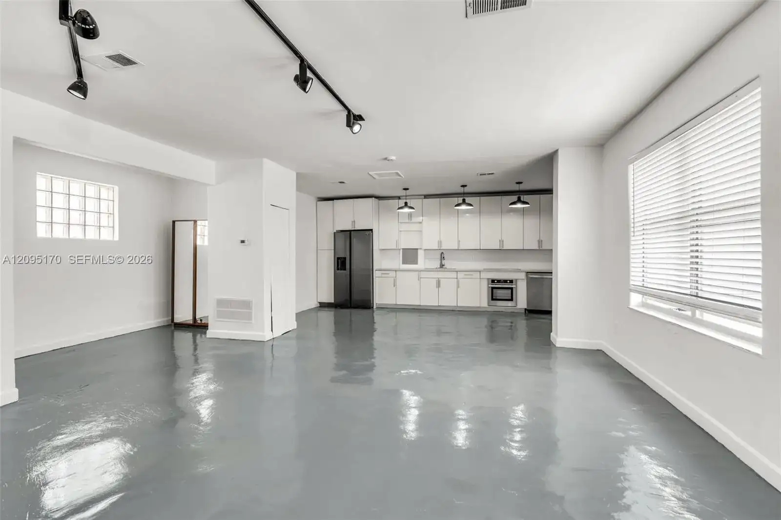 801 Washington Ave # A, Miami Beach FL 33139 photo 2