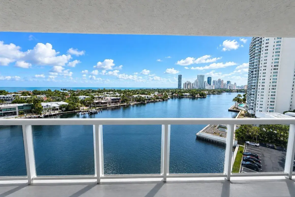 20515 E Country Club Dr # 1044, Aventura FL 33180