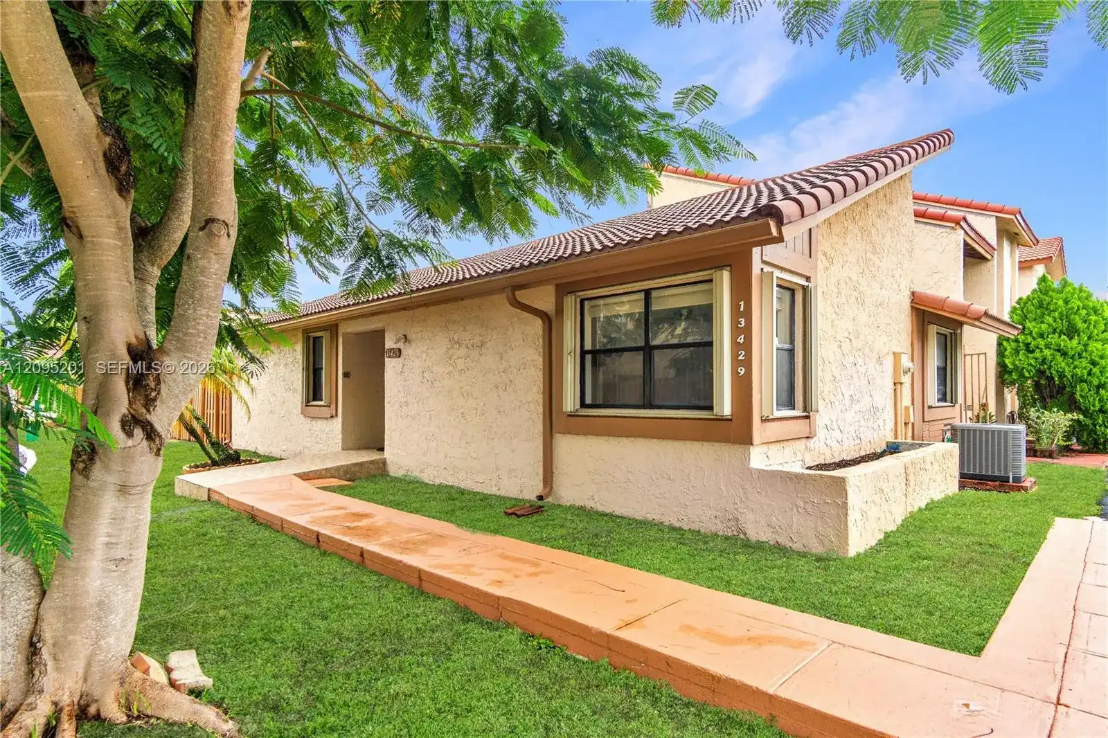 13429 SW 13th Ln, Miami FL 33184