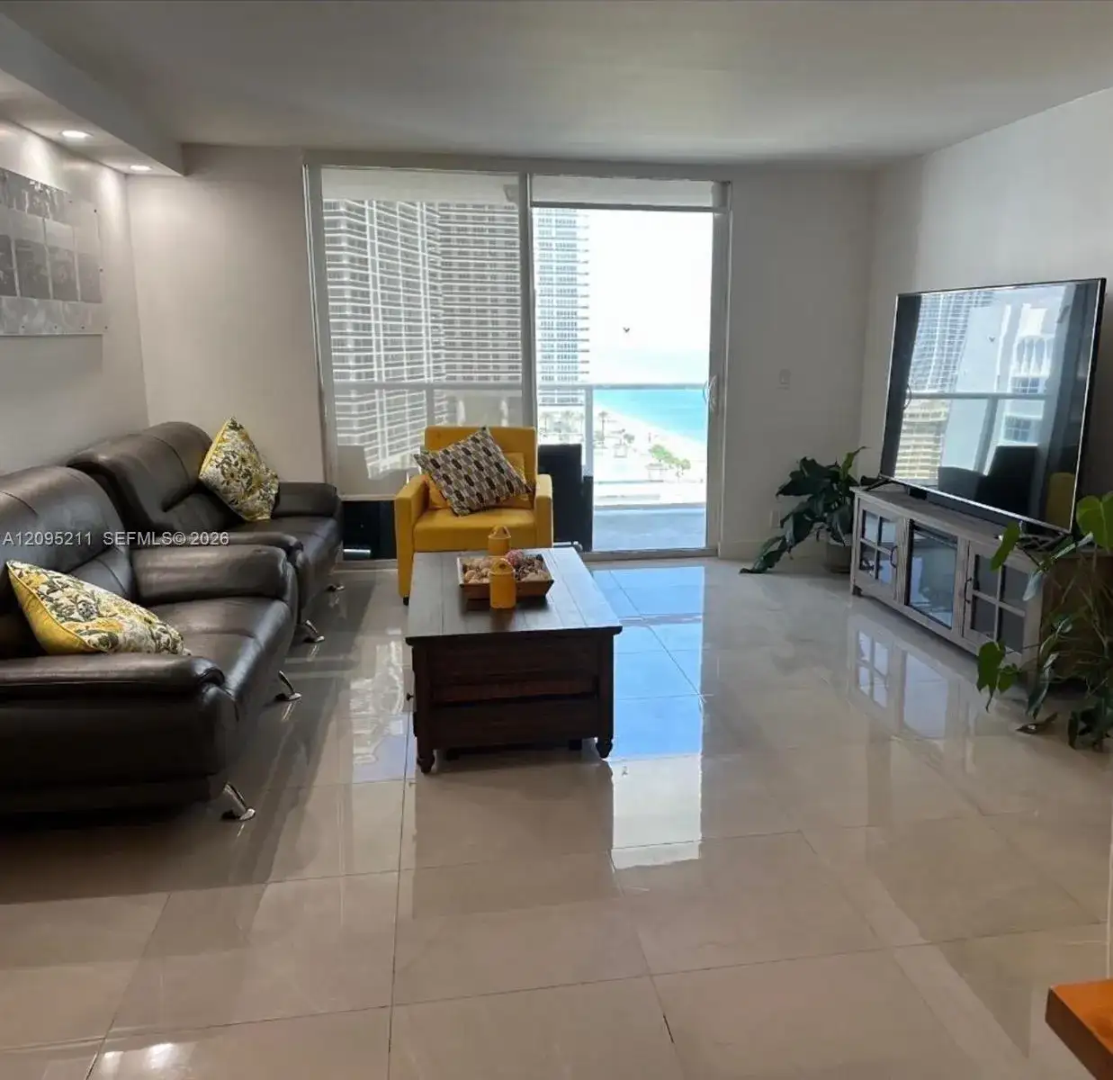 1904 S Ocean Dr # 1901, Hallandale Beach FL 33009 photo 4
