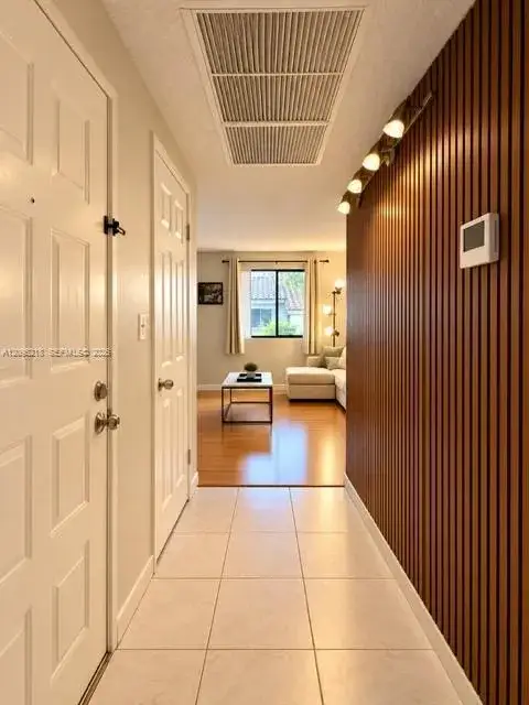 3206 Coral Lake Dr # 3206, Coral Springs FL 33065