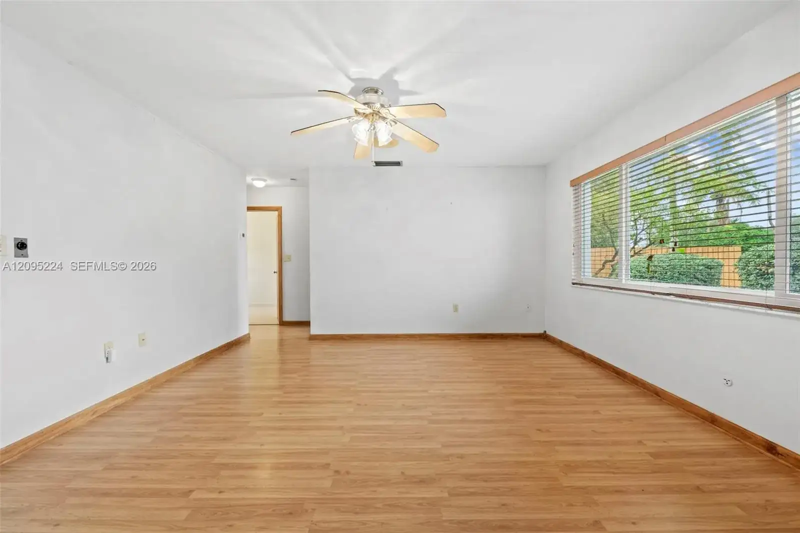 3711 SW 39th Ave, West Park FL 33023 photo 4