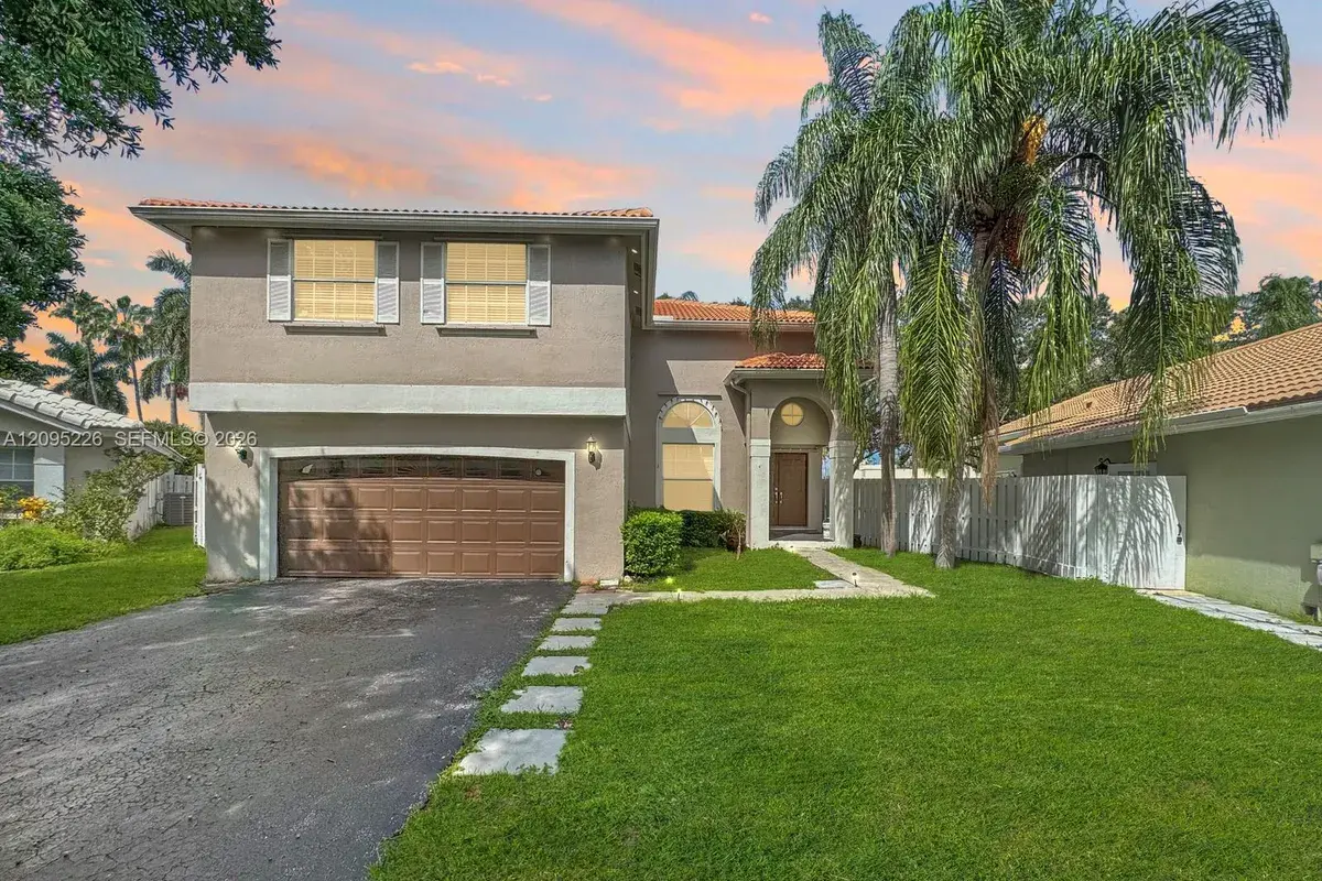 1015 NW 125th Ter, Sunrise FL 33323