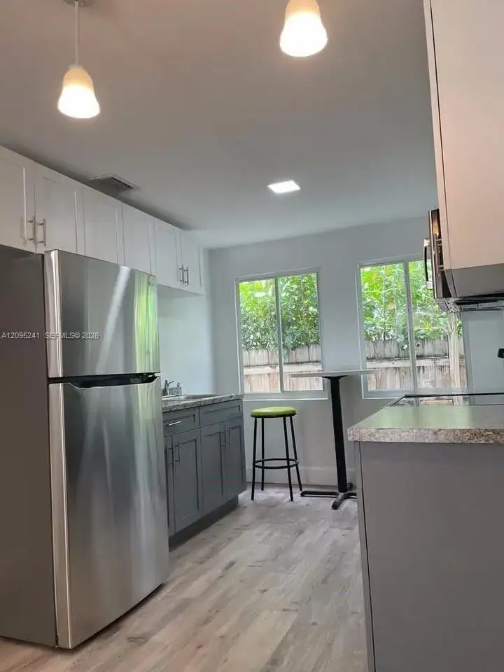 308 NW 11th Ave # A, Miami FL 33128 photo 2