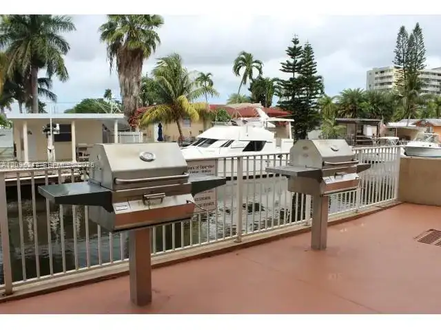 2601 NW 16th St Rd # 601, Miami FL 33125