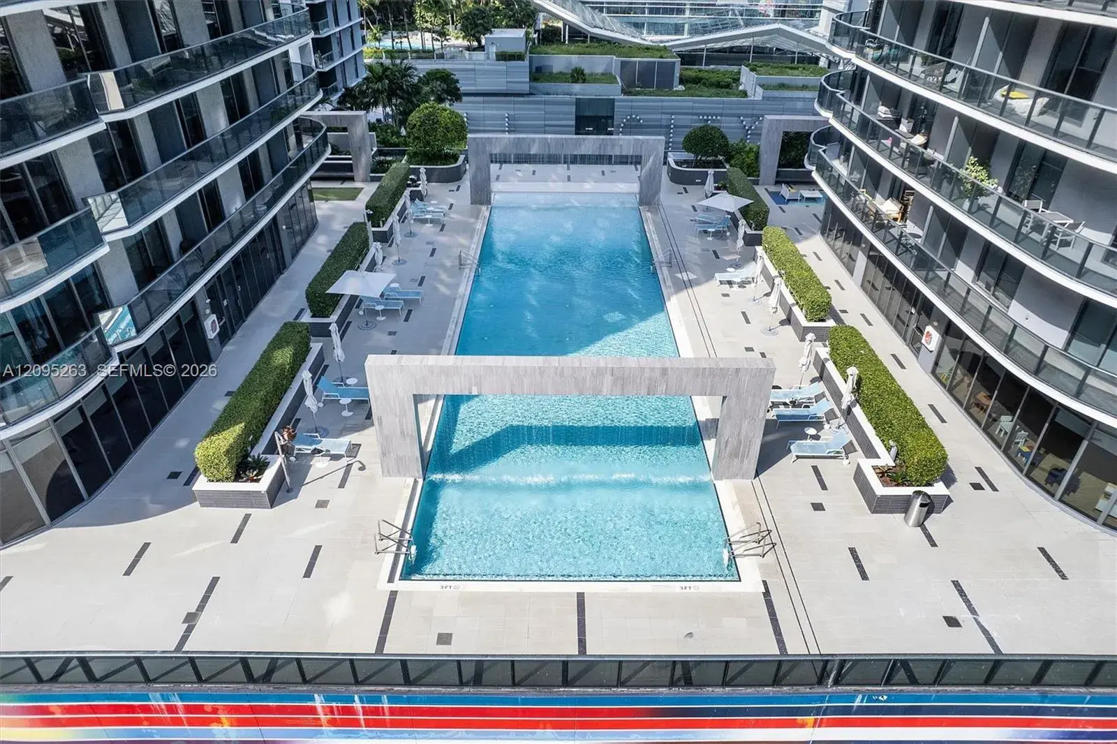 45 SW 9th St # 1005, Miami FL 33130