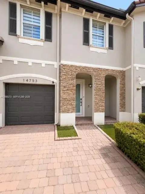 14753 SW 25th St, Miami FL 33185 photo 2