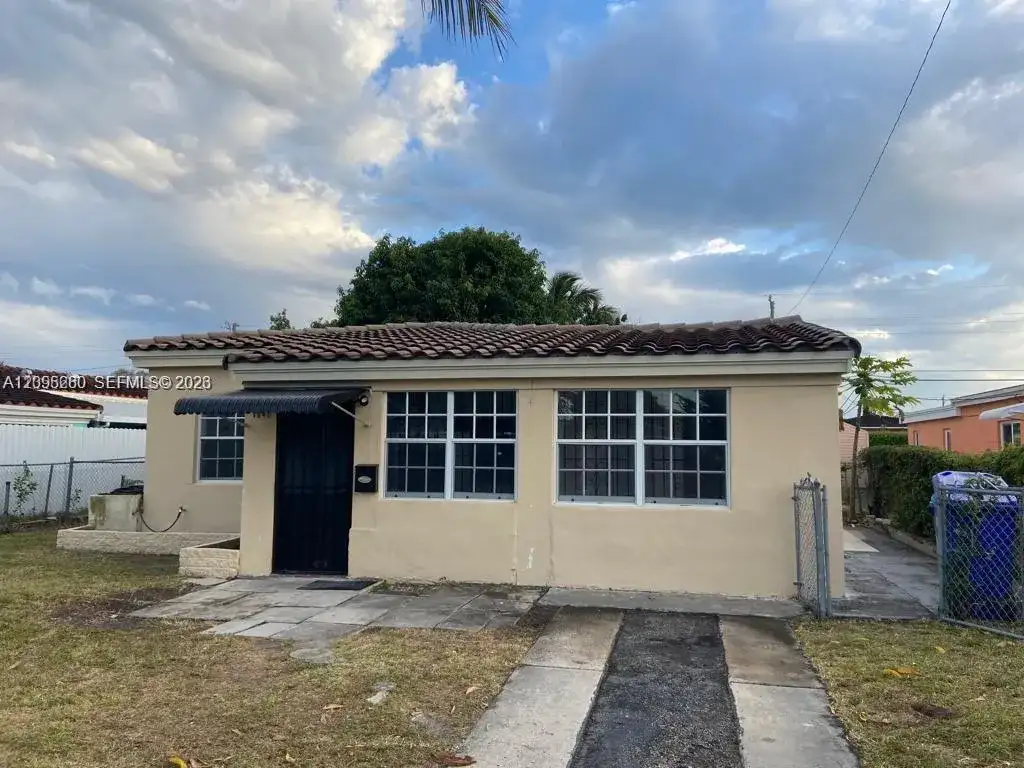 1840 NE 174th St # 1, North Miami Beach FL 33162 photo 2