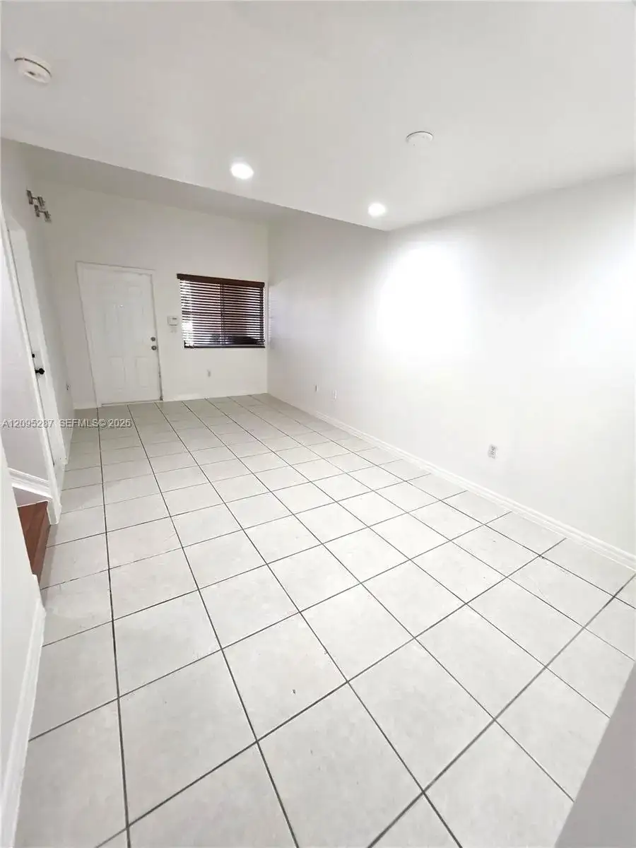 22231 SW 88th Path, Cutler Bay FL 33190 photo 5