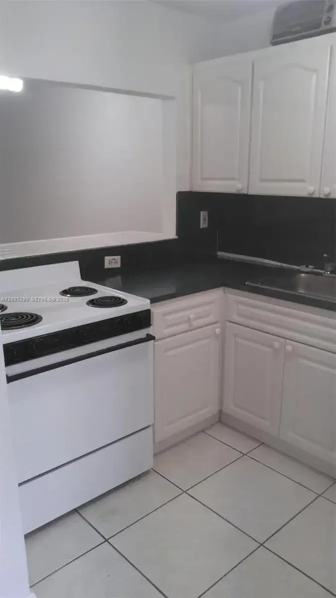 1441 Lincoln Rd # 414, Miami Beach FL 33139 photo 3