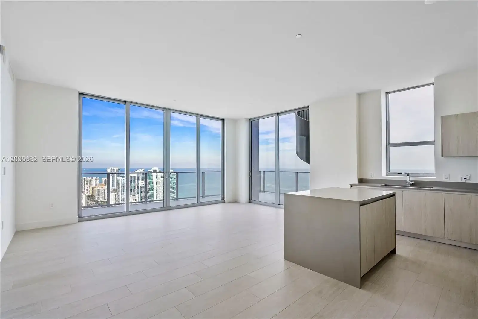 4010 S S Ocean Dr, Hollywood FL 33019 photo 4