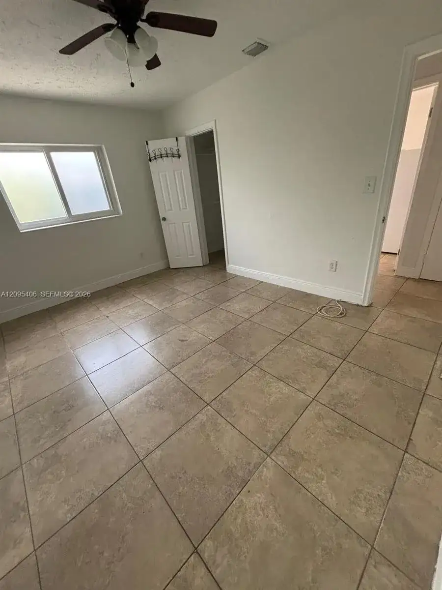 3325 Village Green Dr, Miami FL 33175 photo 4