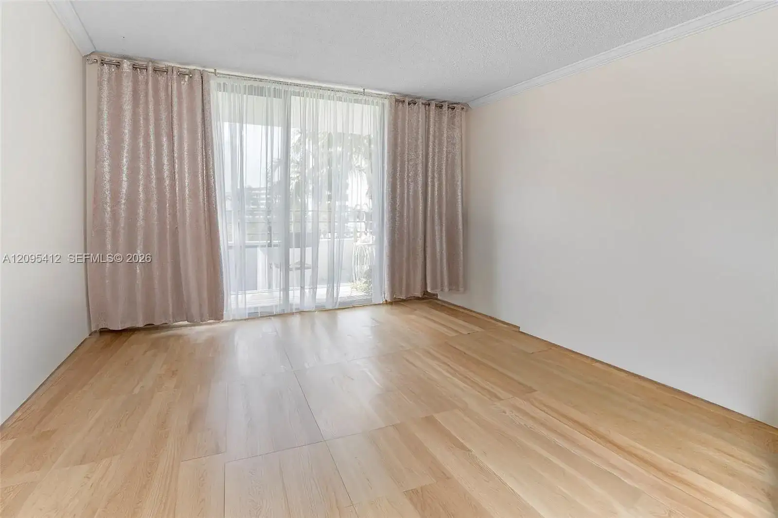 600 Three Islands Blvd # 420, Hallandale Beach FL 33009 photo 4