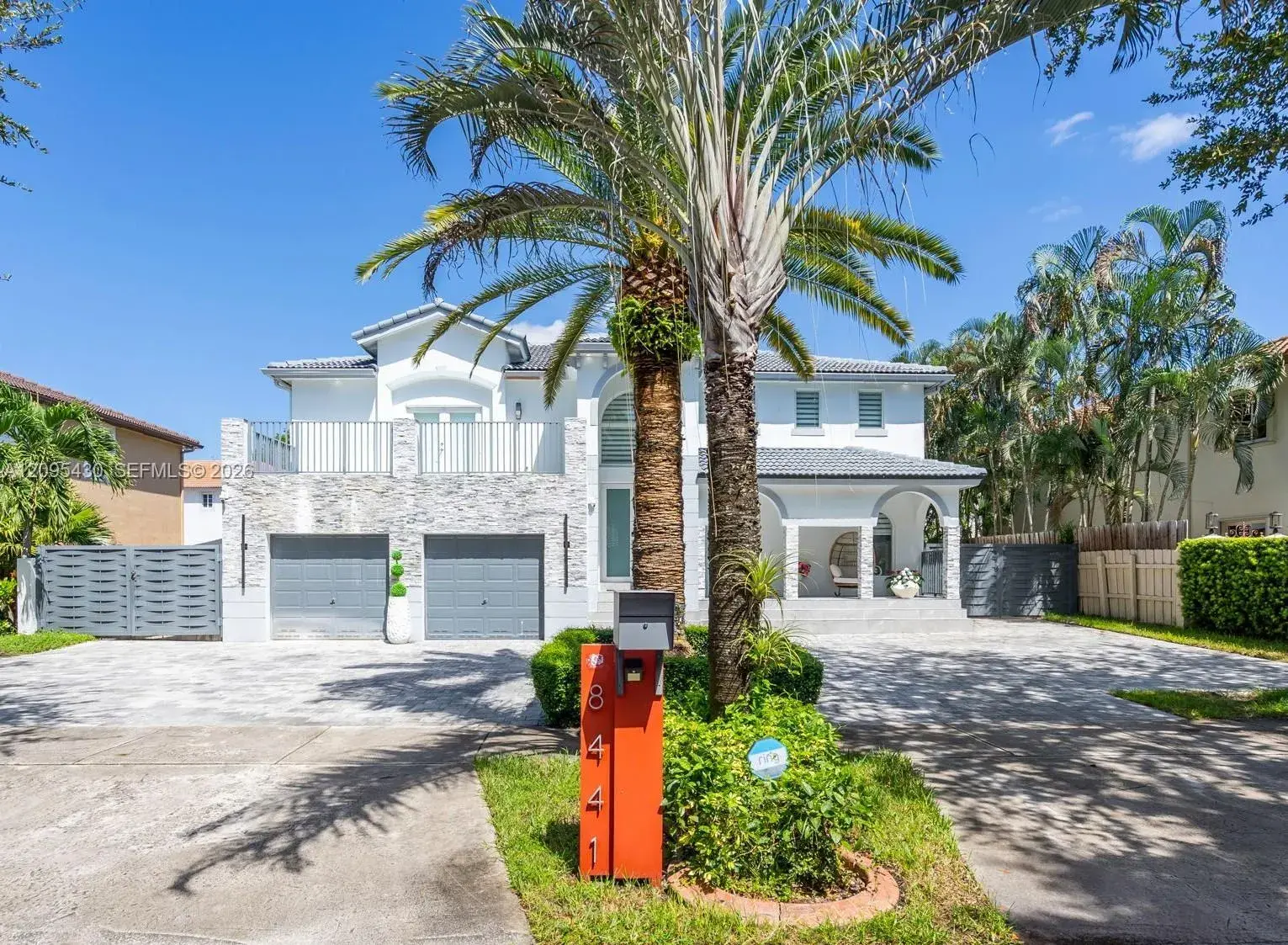 8441 NW 163rd Ter, Miami Lakes FL 33016