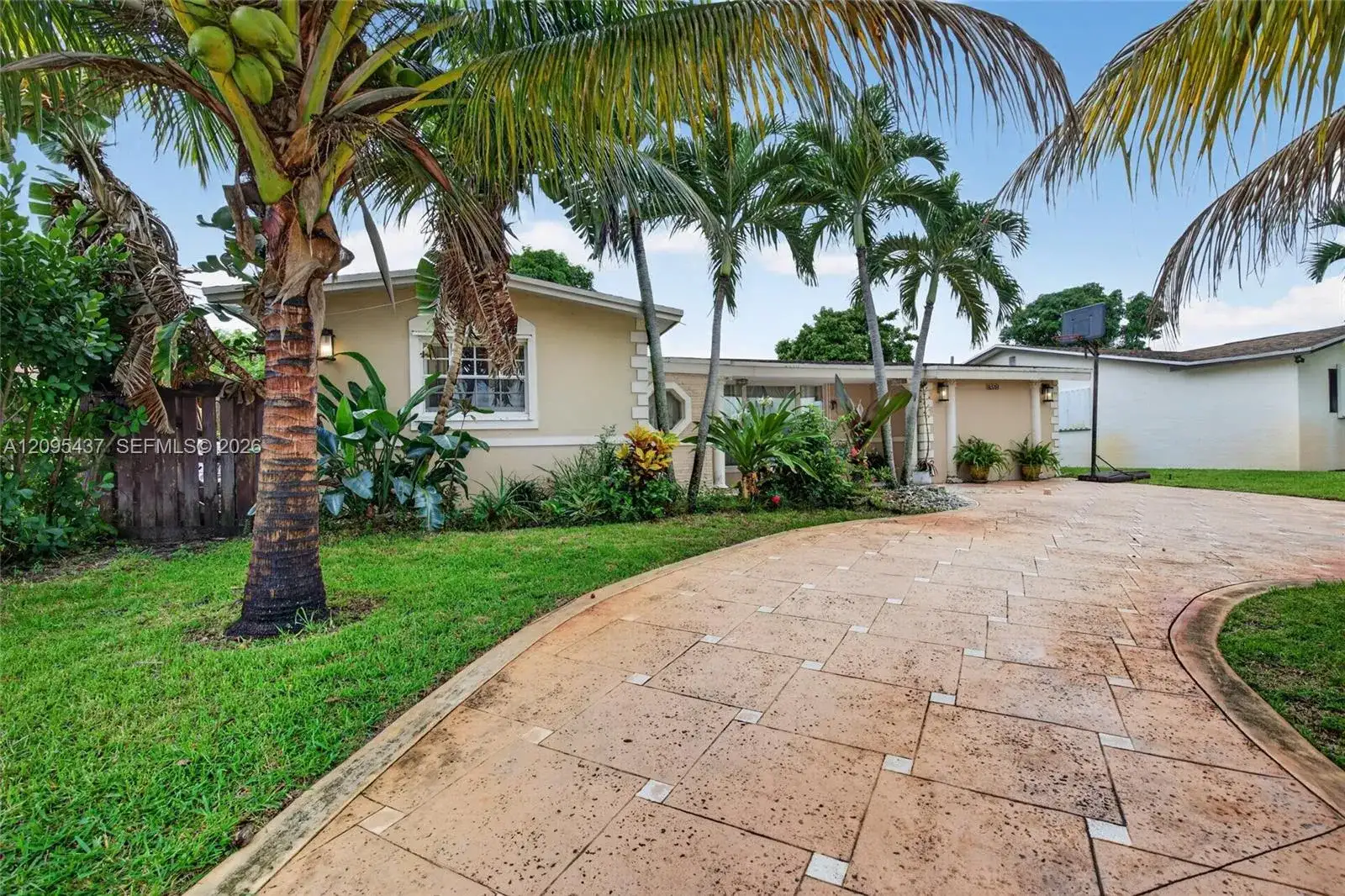 8508 Long Acre Dr, Miramar FL 33025 photo 3