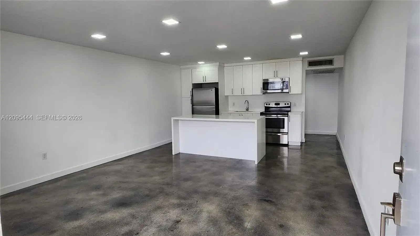 1770 79th St Cswy # D304, North Bay Village FL 33141