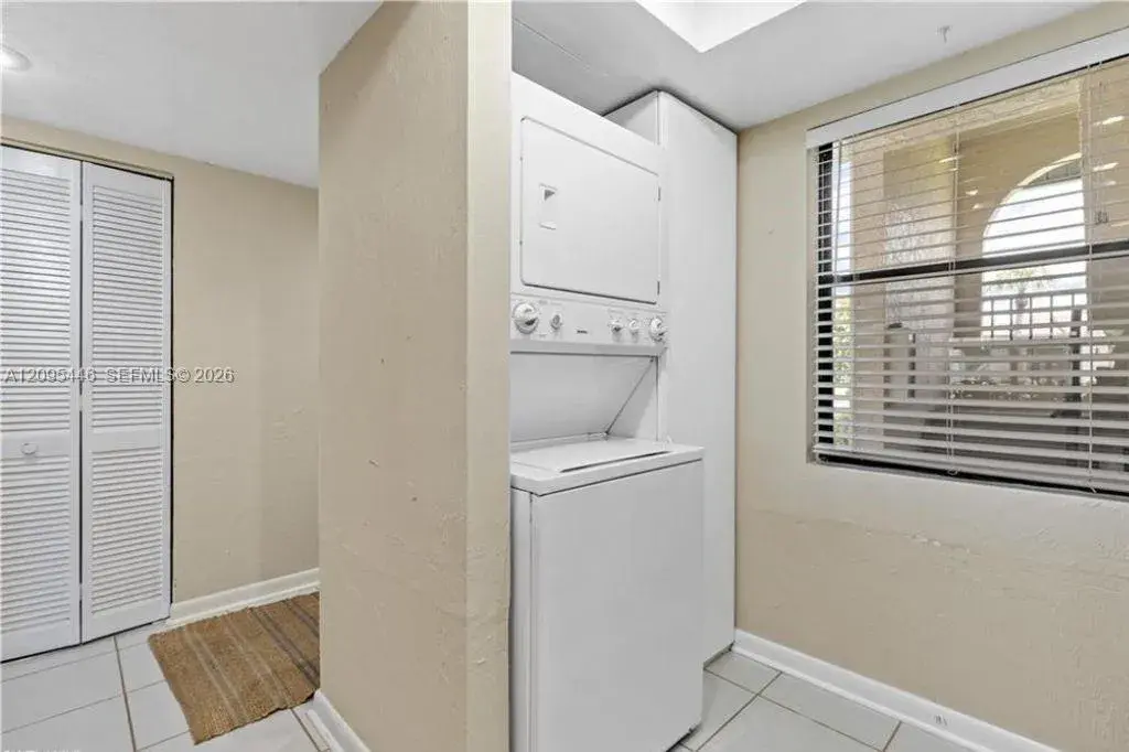 8445 charter club cir # 3, Fort Myers FL 33919