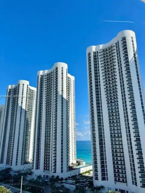 15901 Collins Ave # 2905, Sunny Isles Beach FL 33160 photo 2