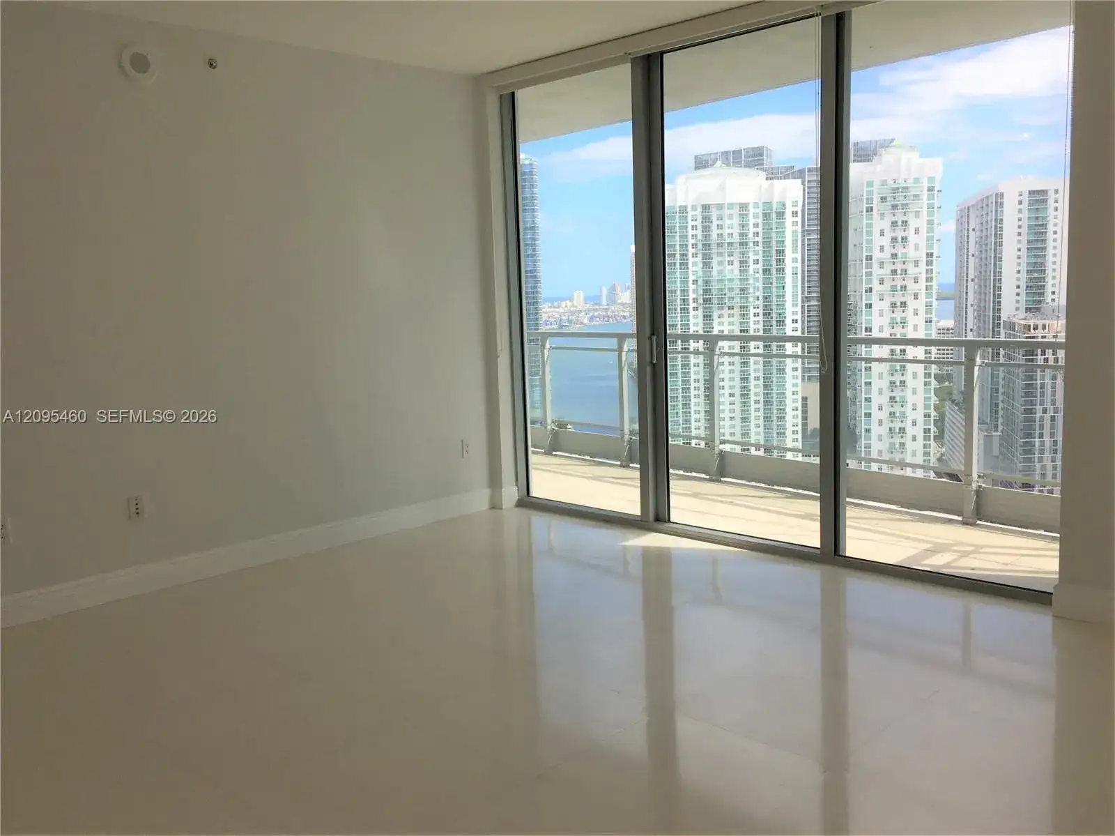 90 SW 3rd St # 3510, Miami FL 33130 photo 5