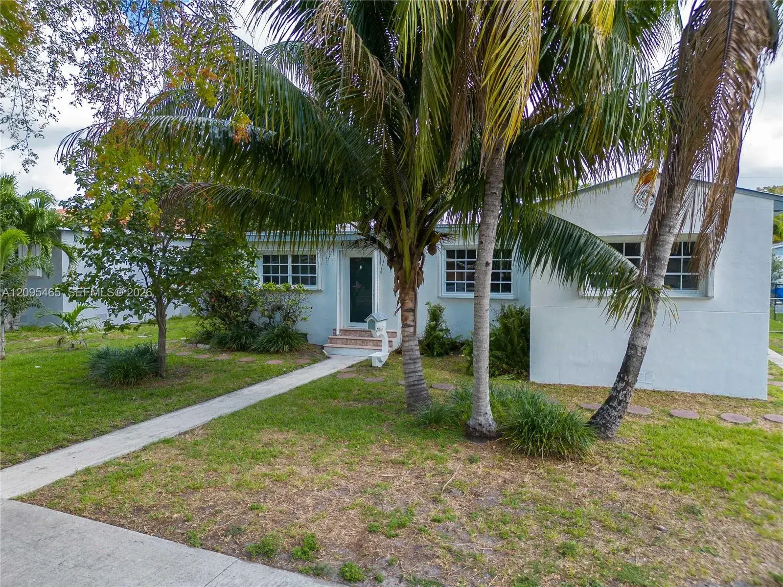 6351 NW 38th Ter, Virginia Gardens FL 33166