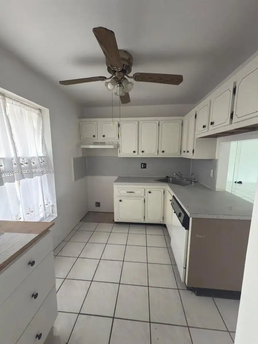 5800 NW 64th Ave # 306, Tamarac FL 33319 photo 4