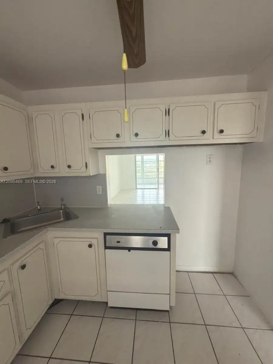 5800 NW 64th Ave # 306, Tamarac FL 33319 photo 5