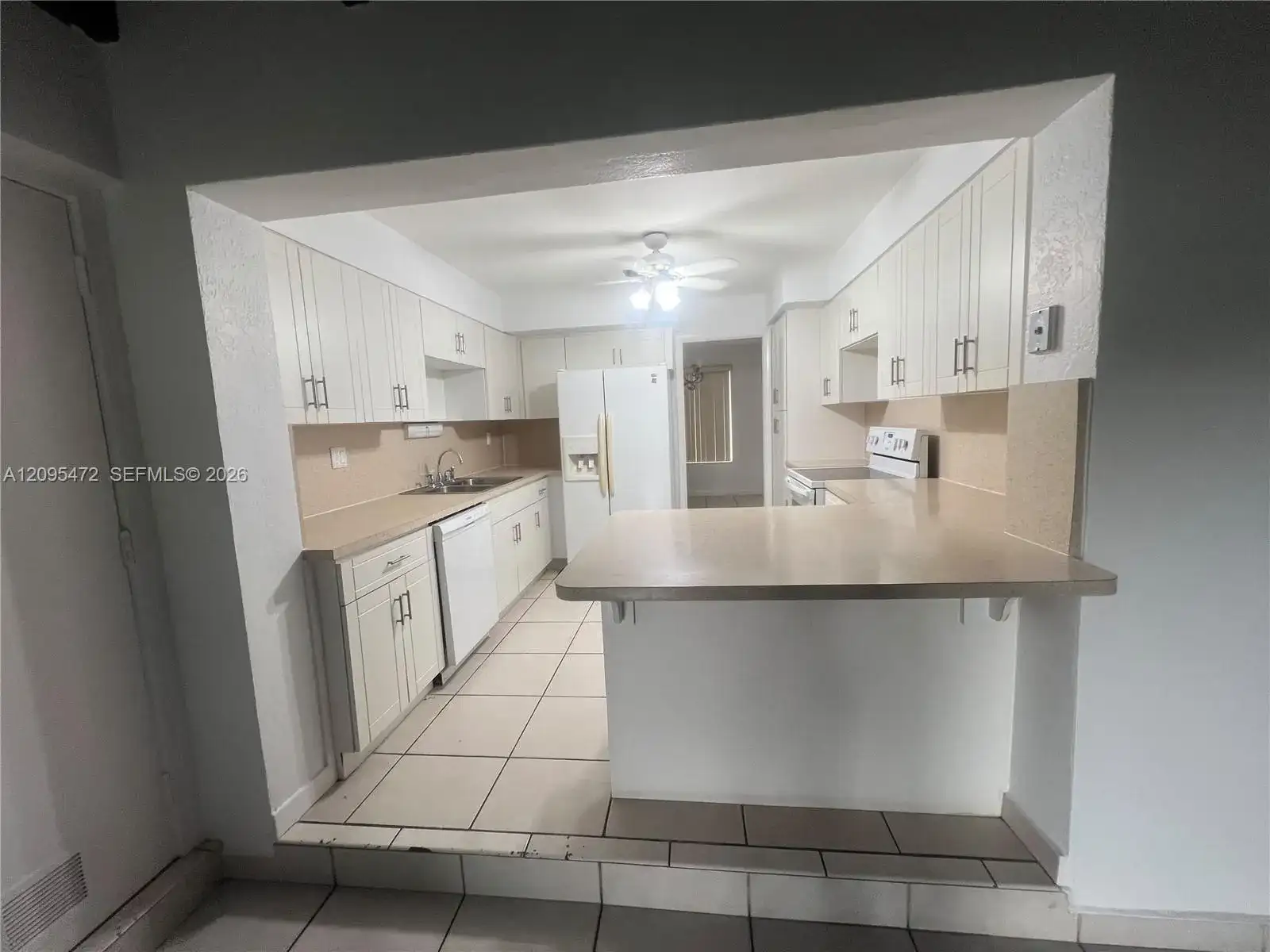 6531 W 8th Ave, Hialeah FL 33012 photo 3