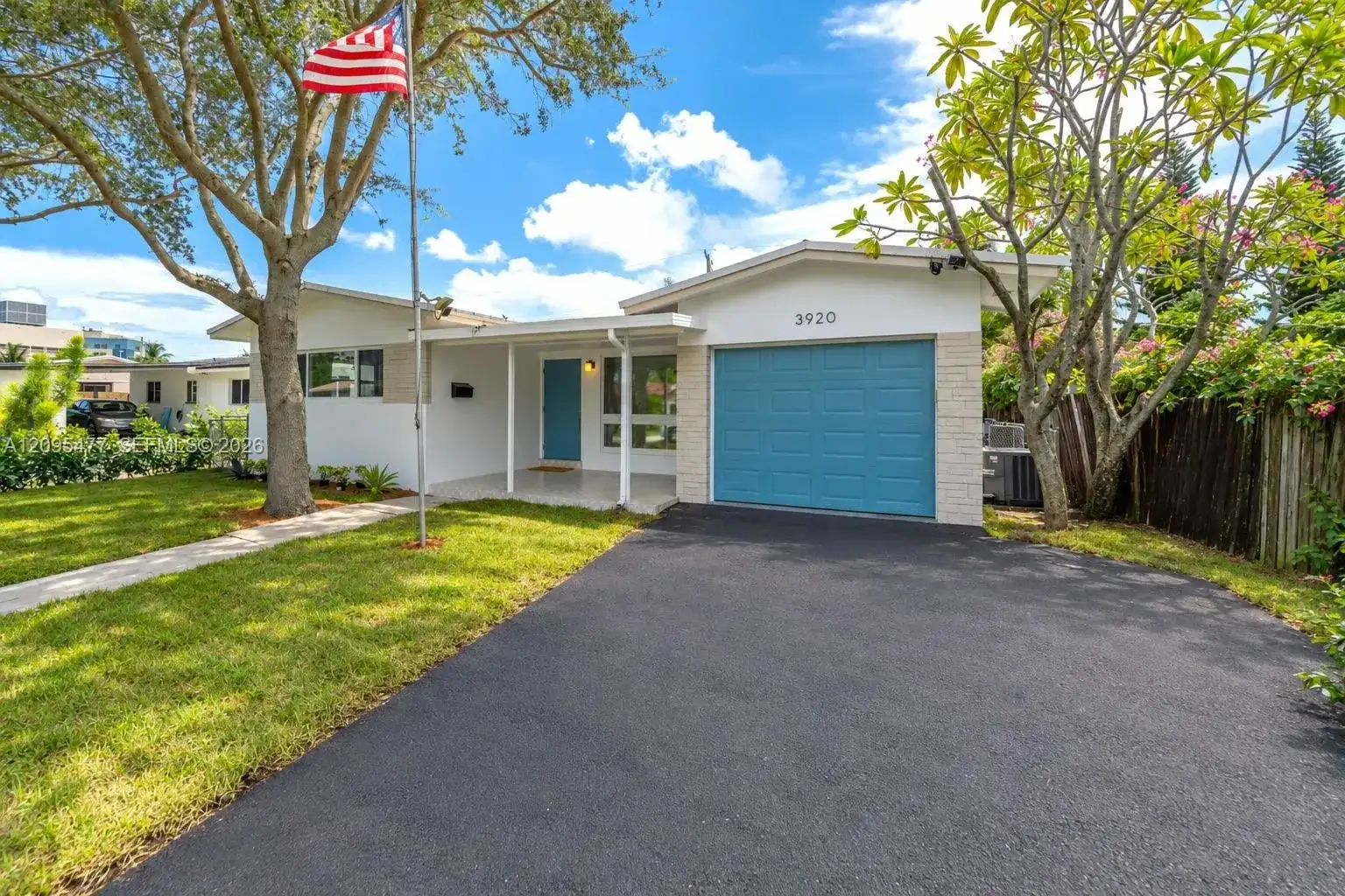 3920 Hayes St, Hollywood FL 33021 photo 2