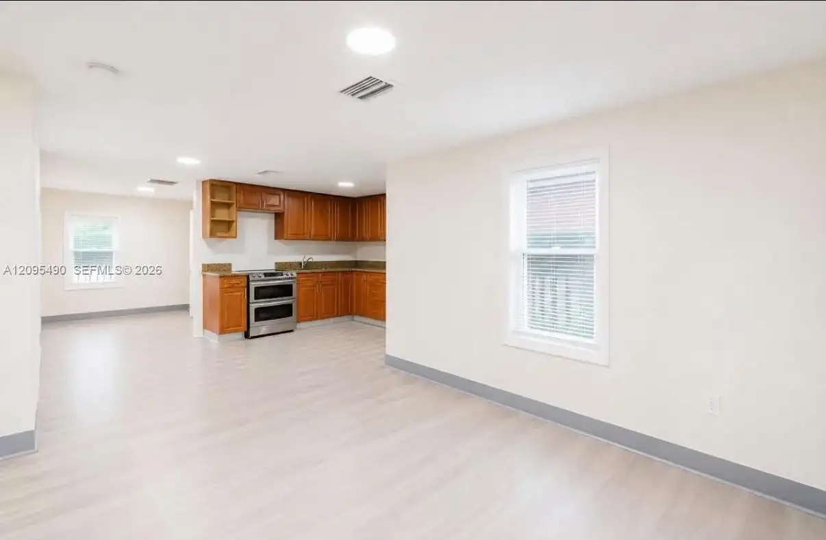 1296 NW 72nd St, Miami FL 33147 photo 5