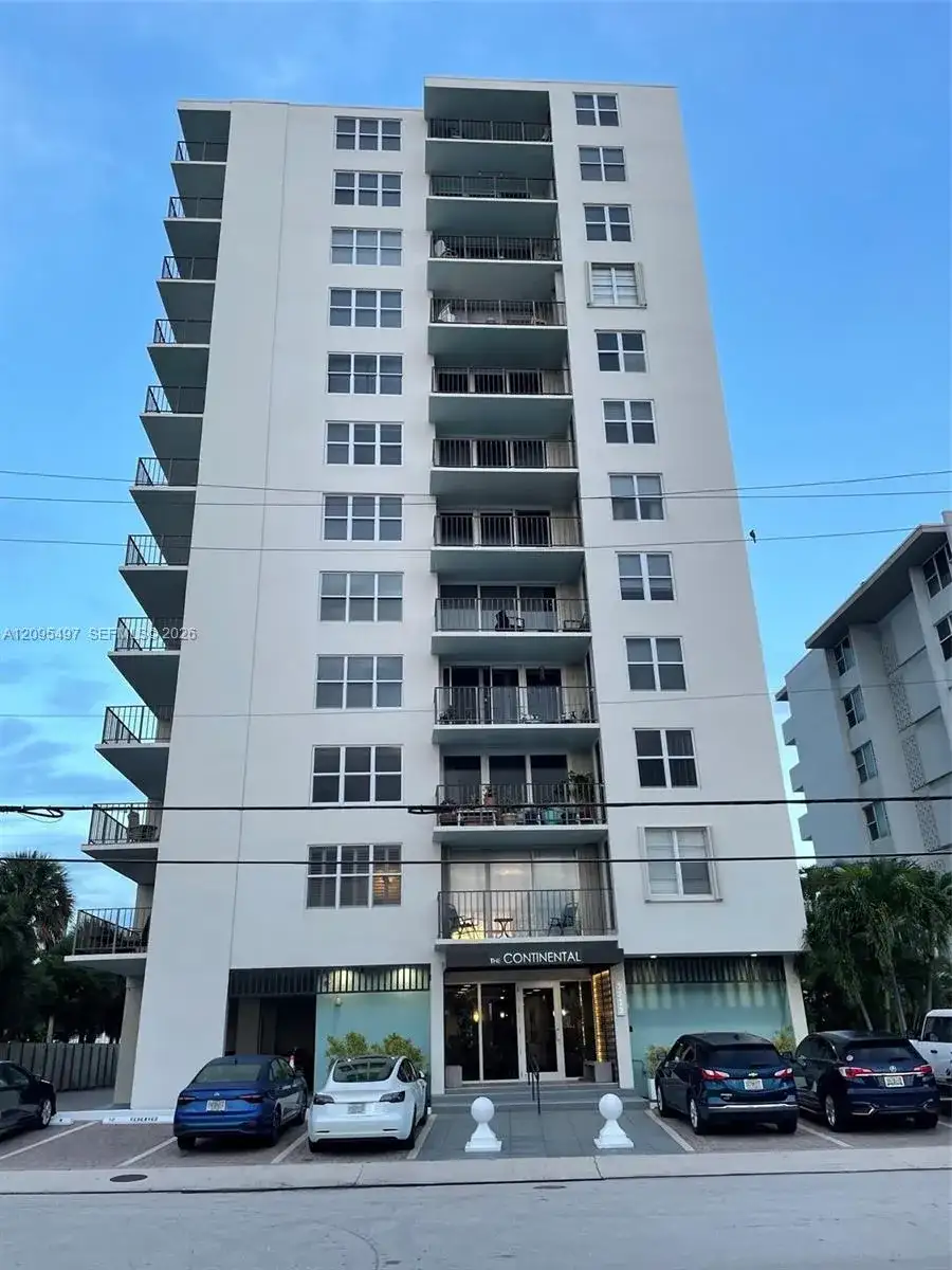 3233 NE 32nd Ave # 601, Fort Lauderdale FL 33308 photo 3