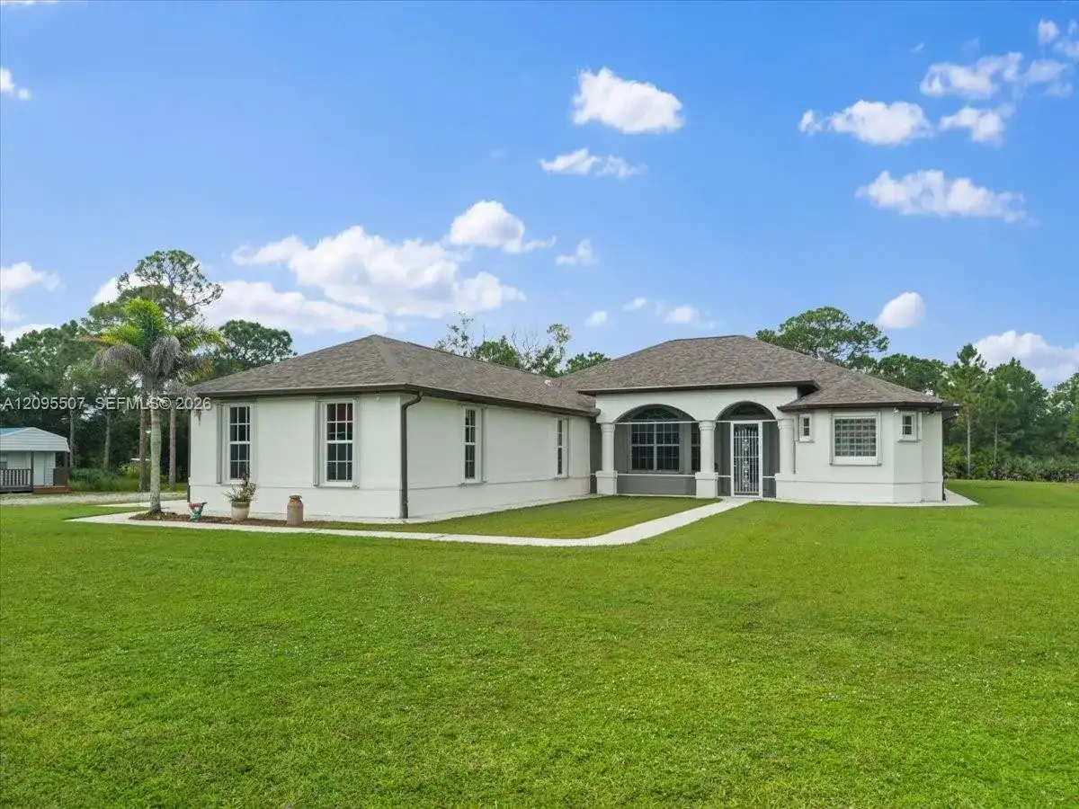 13625 79th St, Fellsmere FL 32948 photo 2