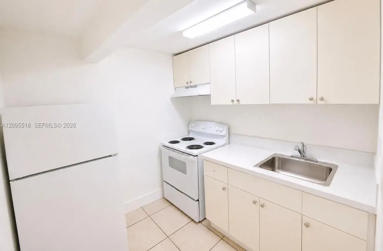 2300 W Flagler St # 21A, Miami FL 33135