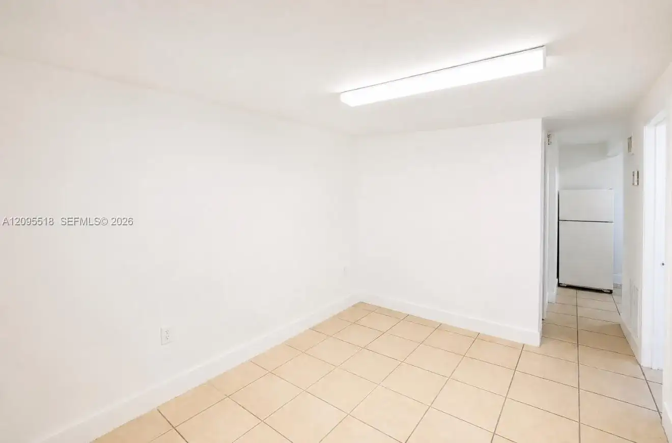 2300 W Flagler St # 21A, Miami FL 33135 photo 2