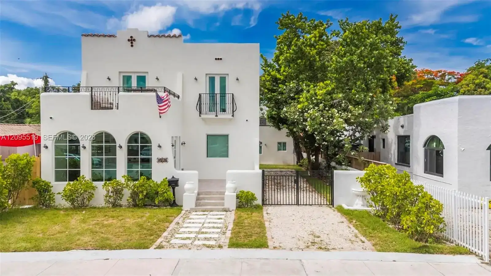 1636 SW 9th St, Miami FL 33135