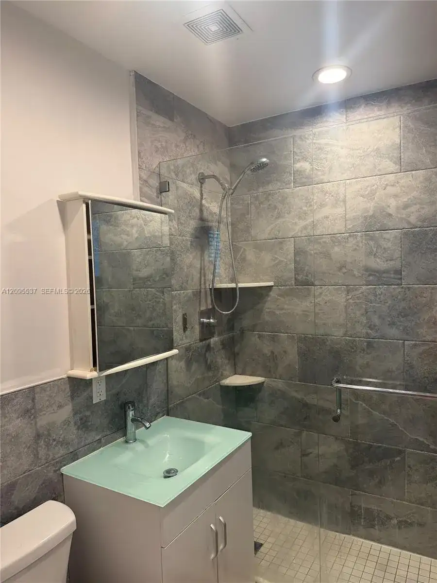 1280 NE 105th St # 3, Miami Shores FL 33138 photo 4
