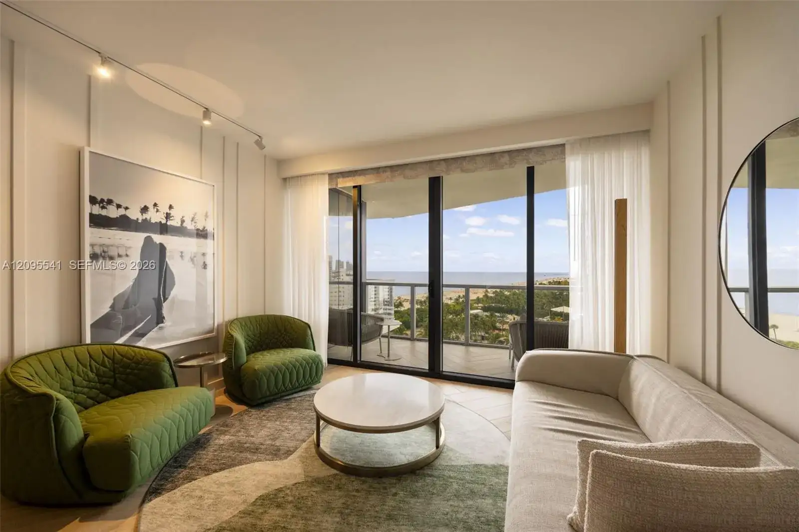 2201 Collins Ave # 1720, Miami Beach FL 33139 photo 2