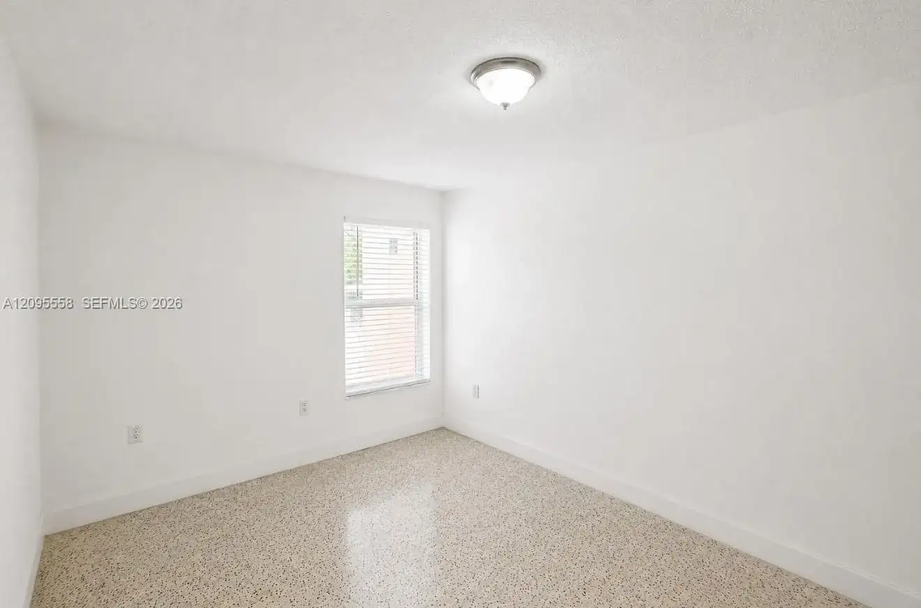 3501 W 11th Ave # 213, Hialeah FL 33012 photo 4