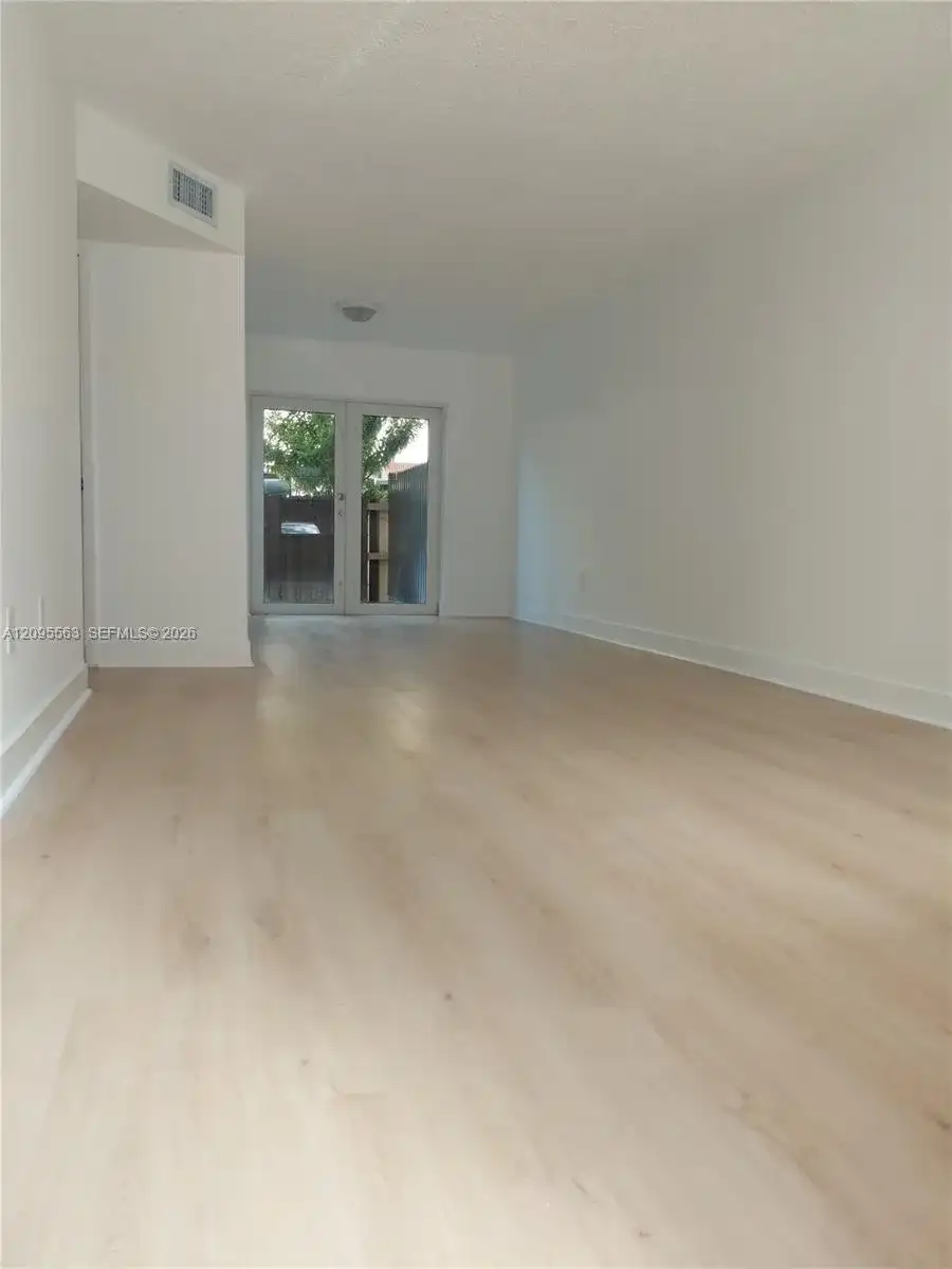 5441 W 24th Ave # 11, Hialeah FL 33016